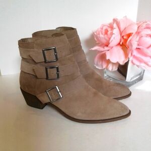 Sole Society beige suede leather buckled moto boots